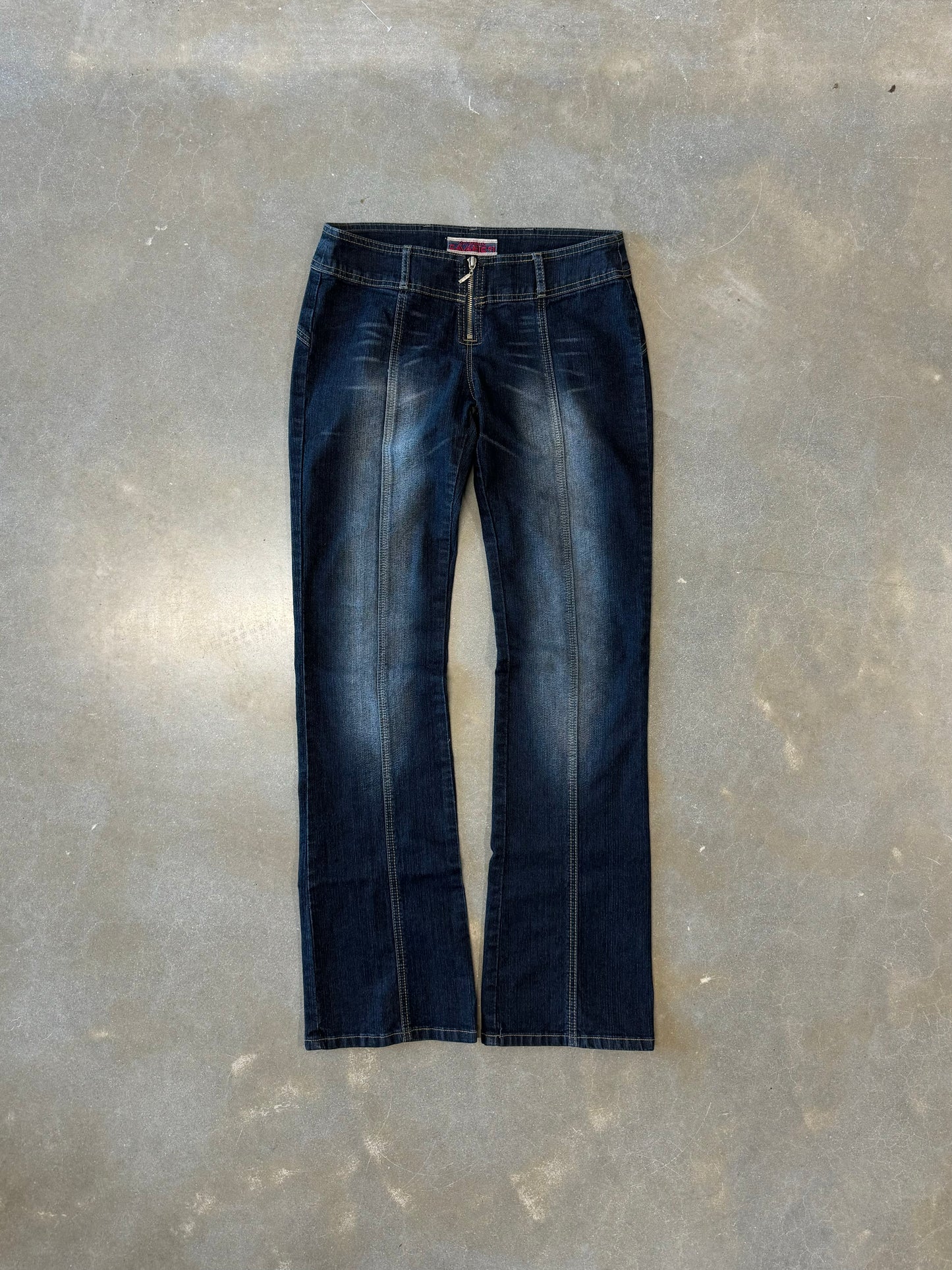 Vintage Y2K Low Rise Flared Pleated Jeans [7 / 30W]