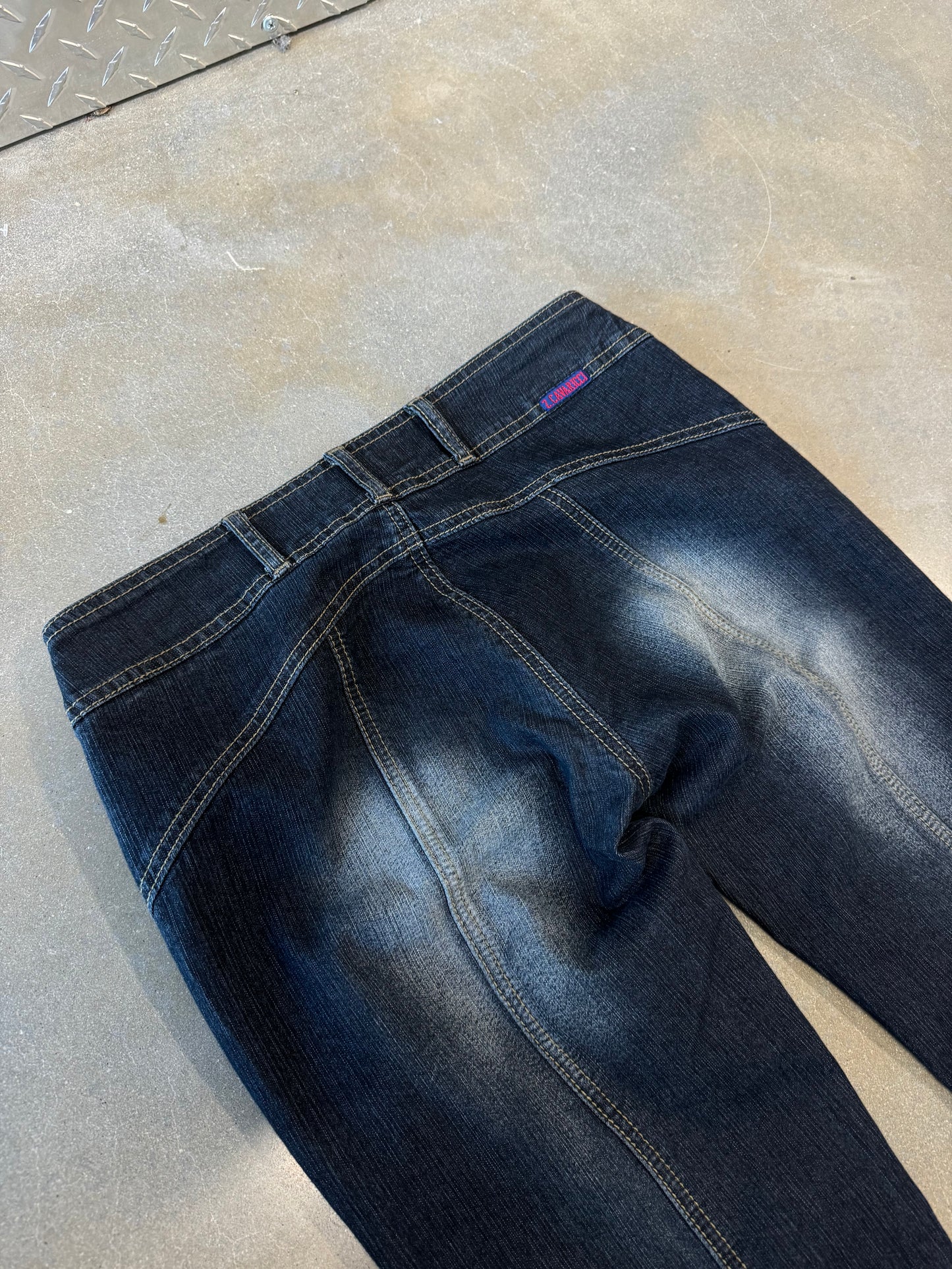 Vintage Y2K Low Rise Flared Pleated Jeans [7 / 30W]