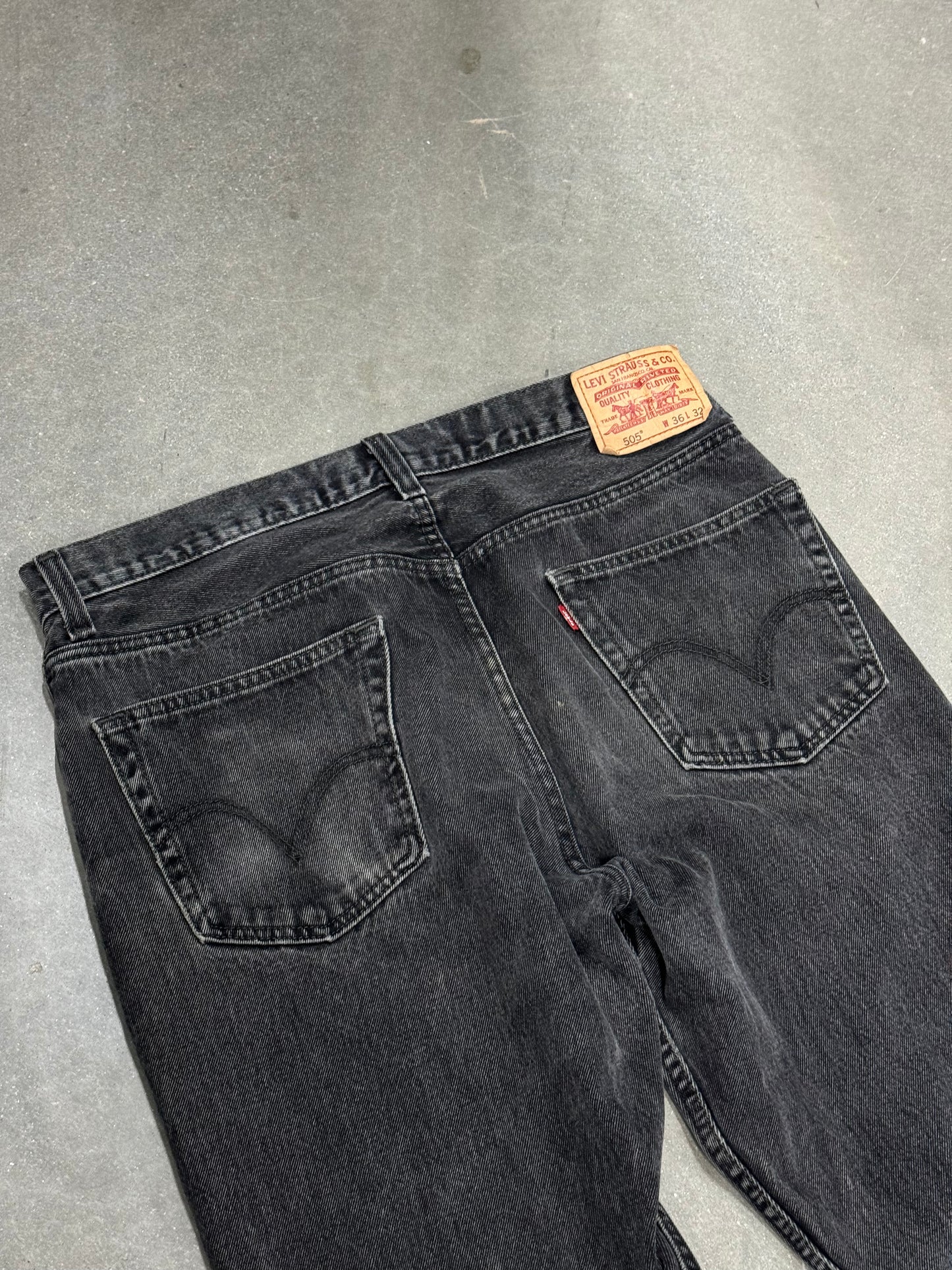 Vintage Y2K Faded Levis 505 Released Hem Jeans [36x32]