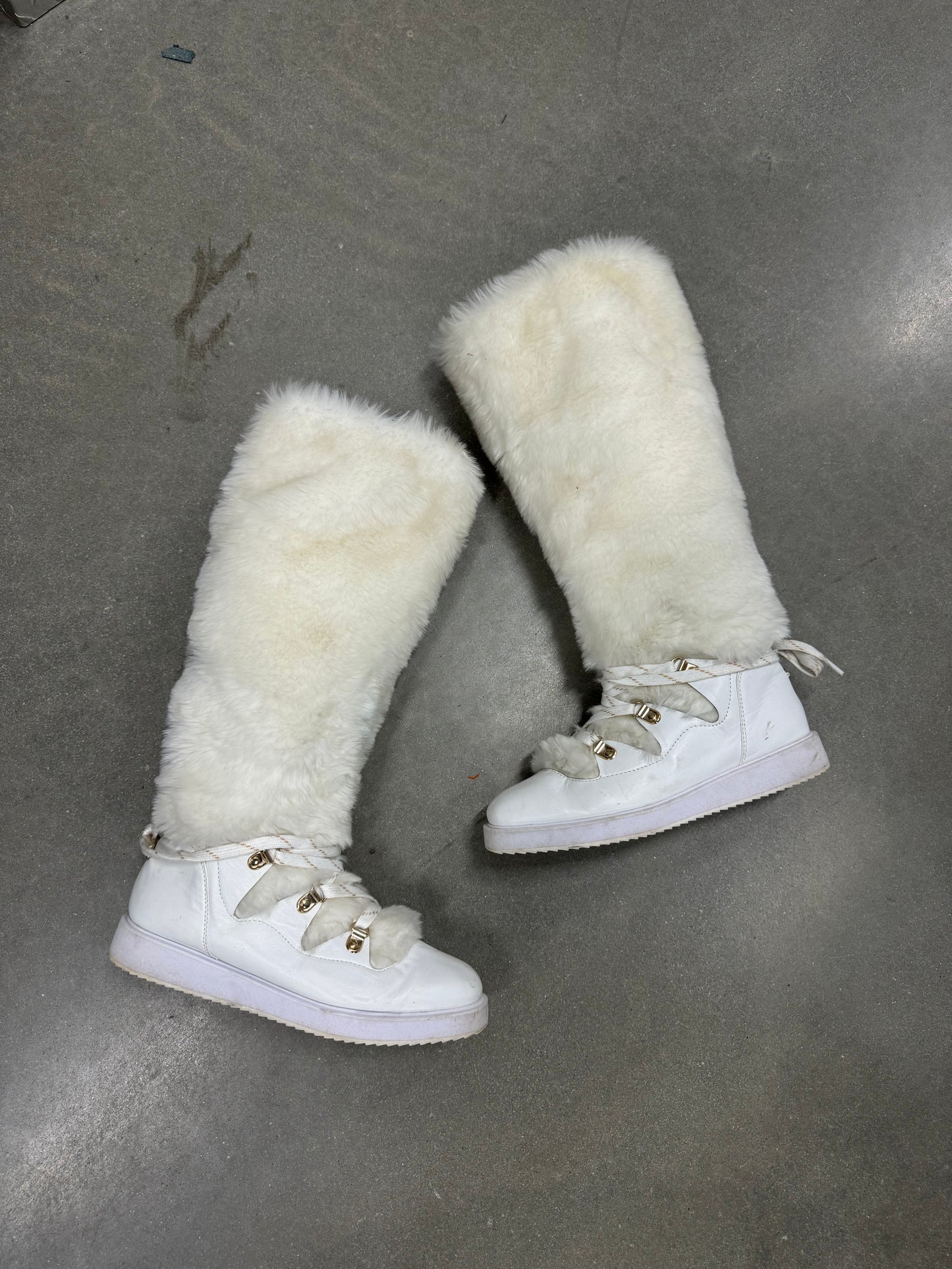 Vintage Y2K Juicy Couture Fur Boots [7]