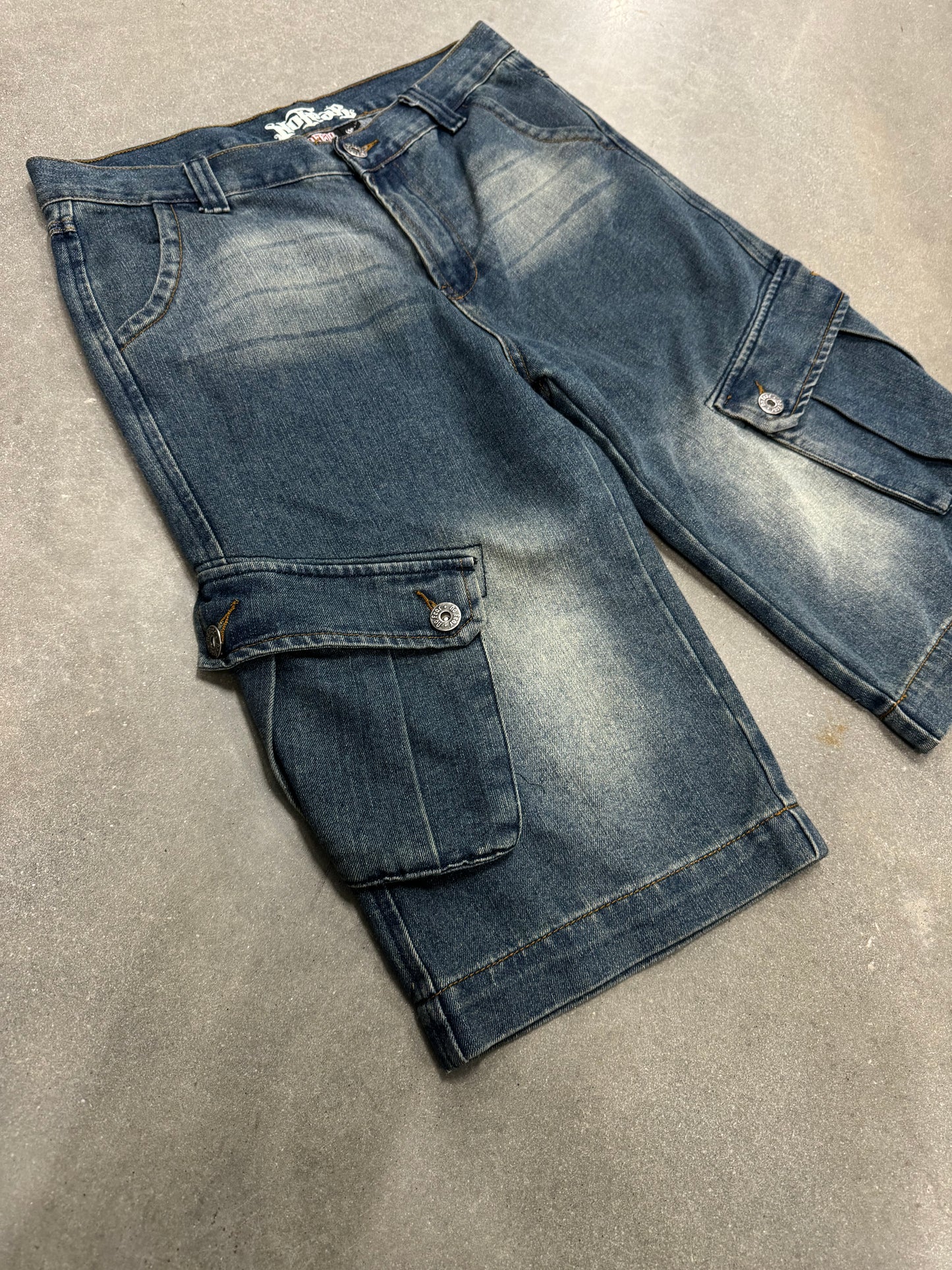 VIntage Y2K No Fear Jorts [32]