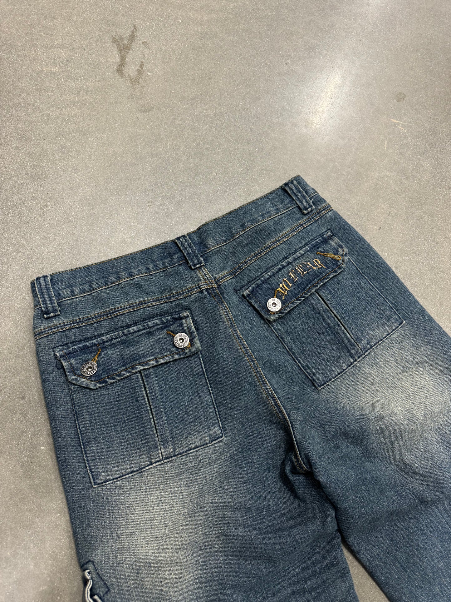 VIntage Y2K No Fear Jorts [32]