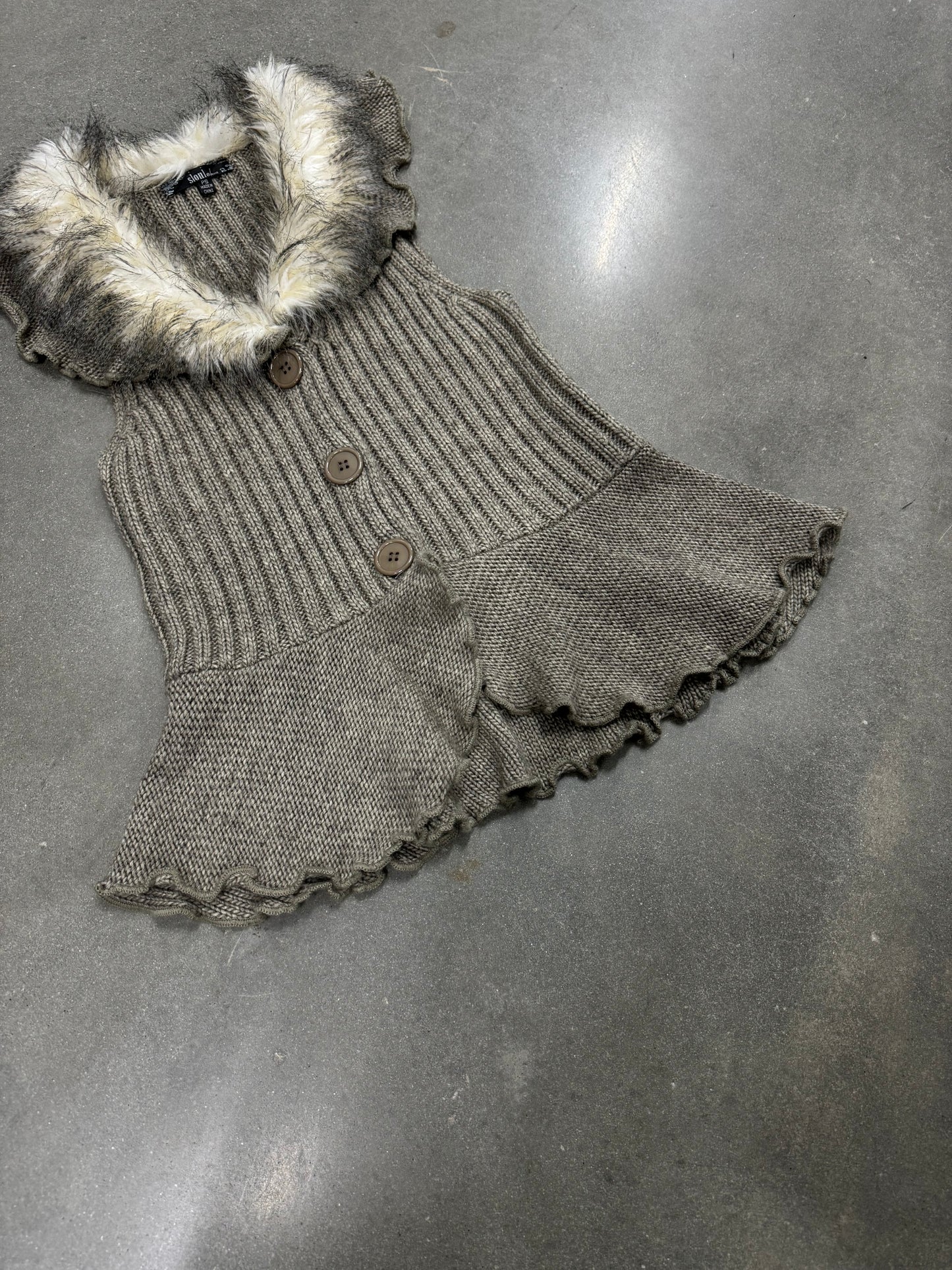 Vintage Y2K Sioni Fur Sleeveless Sweater [S/M]