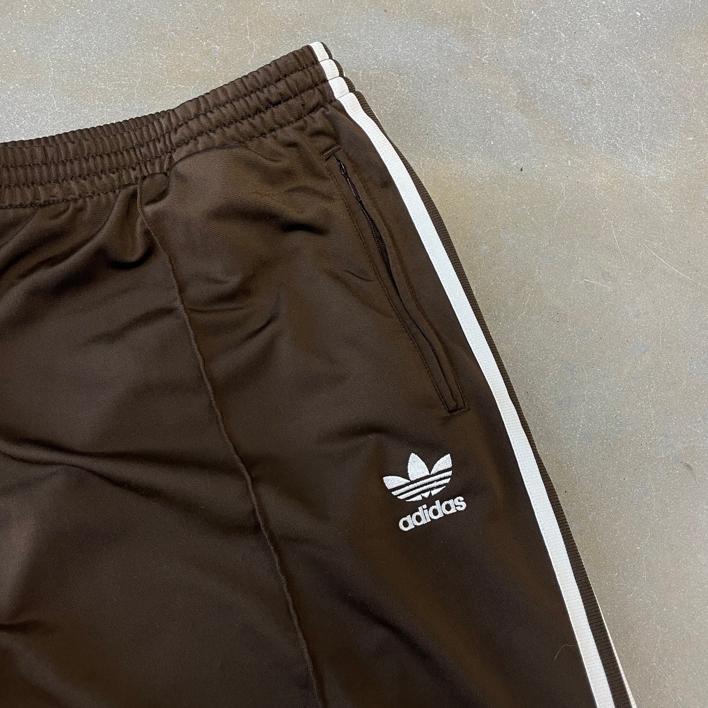 Y2K Adidas Trefoil Pleated Brown Baggy Terry Cloth Pants [XL]