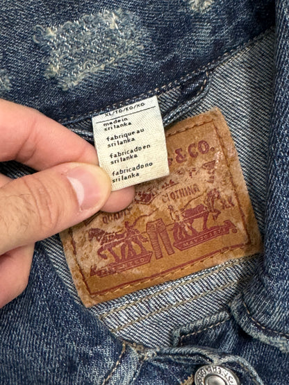 Vintage Y2K Distressed Cropped Levis Jacket [L/XL]