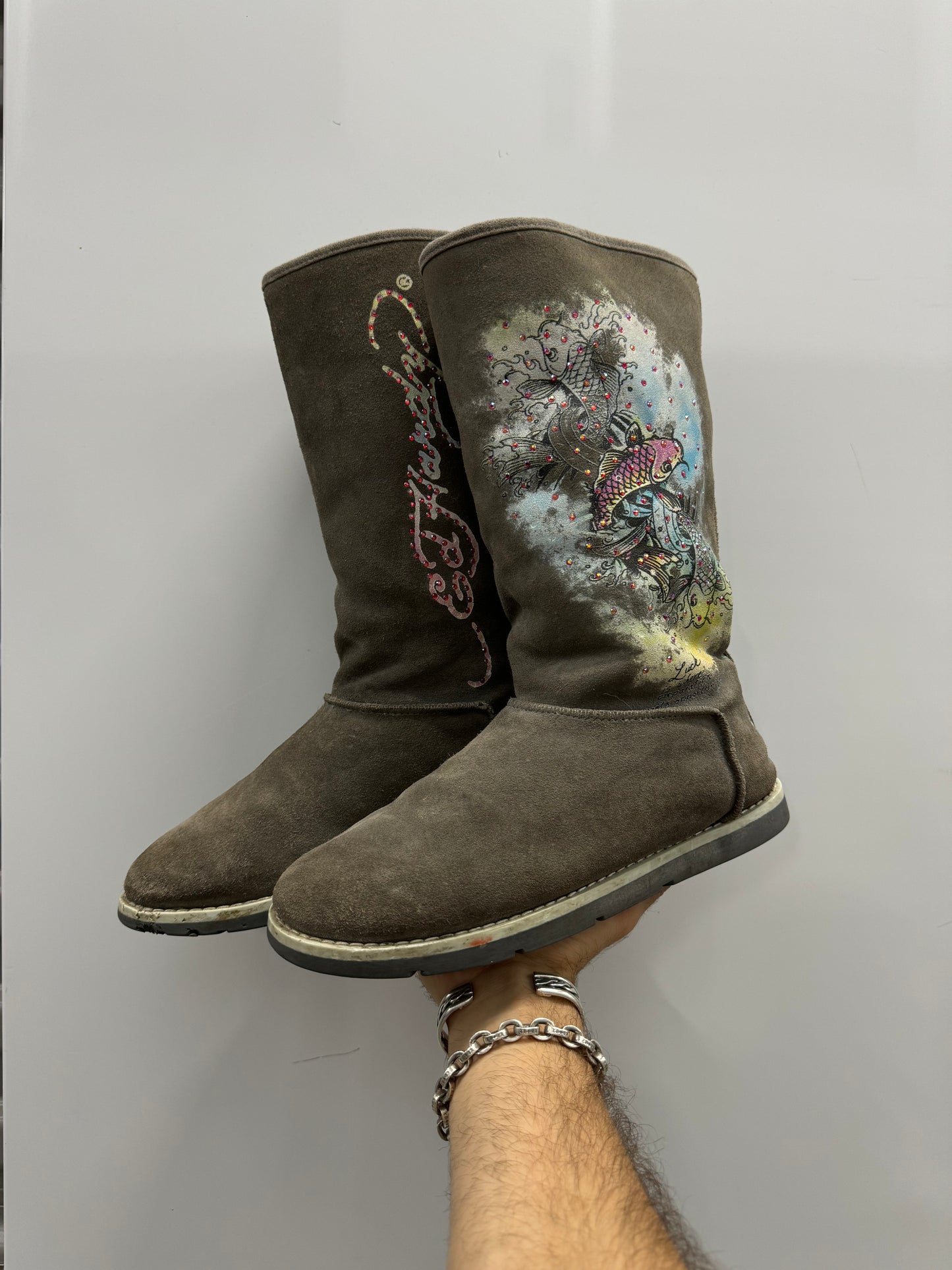 Vintage Y2K Bedazzled Ed Hardy Uggs [7]