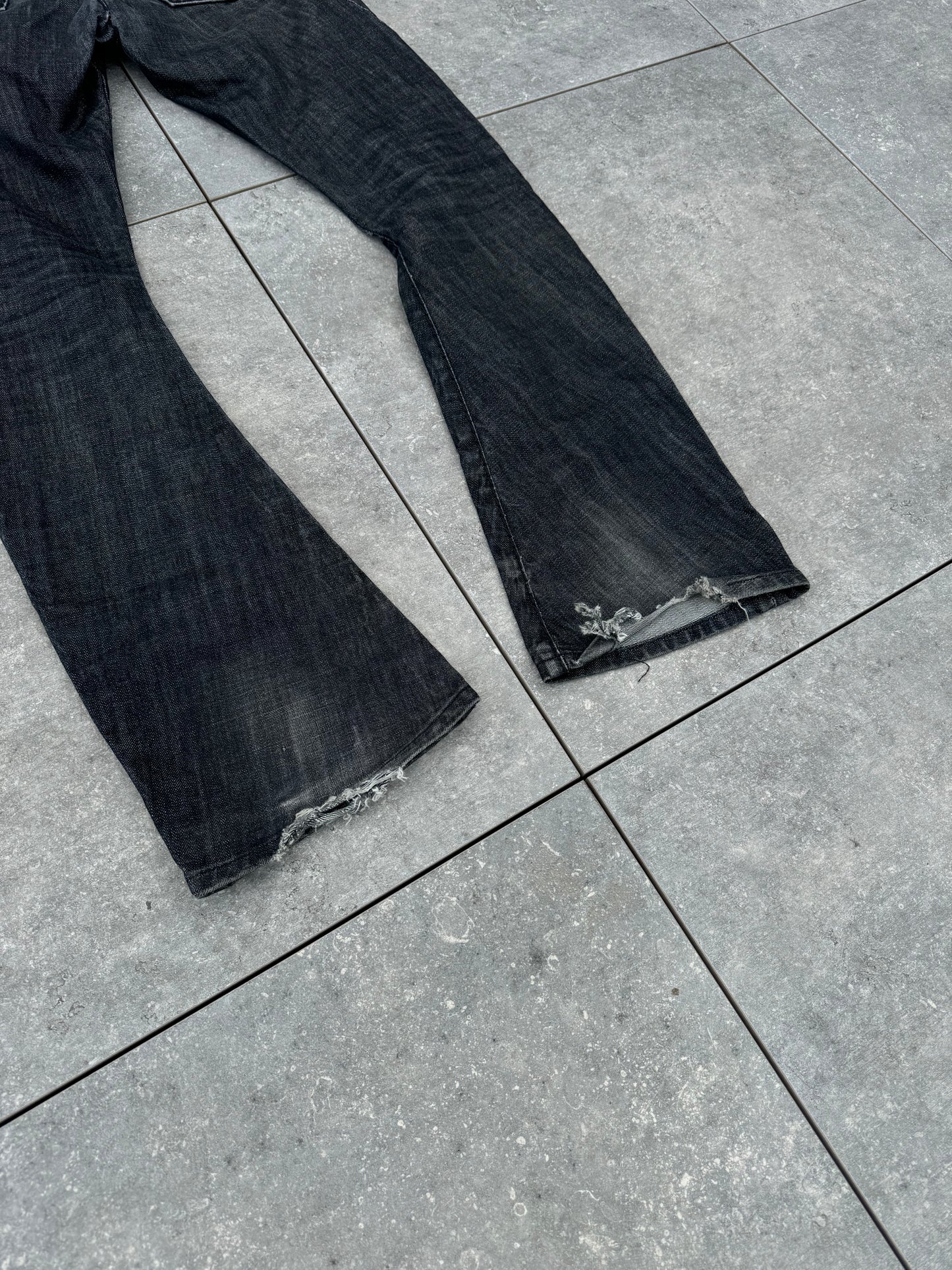 Japanese Brand Attachment J-Cut Pants [30]