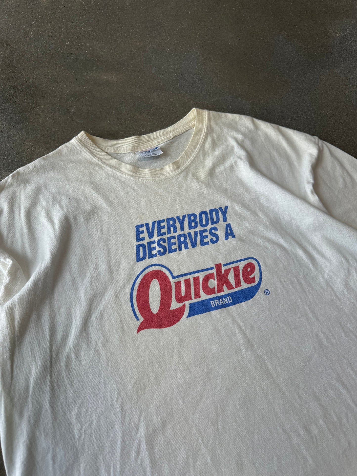 Vintage Y2K Everybody Deserves a Quickie Text T-Shirt [XL]