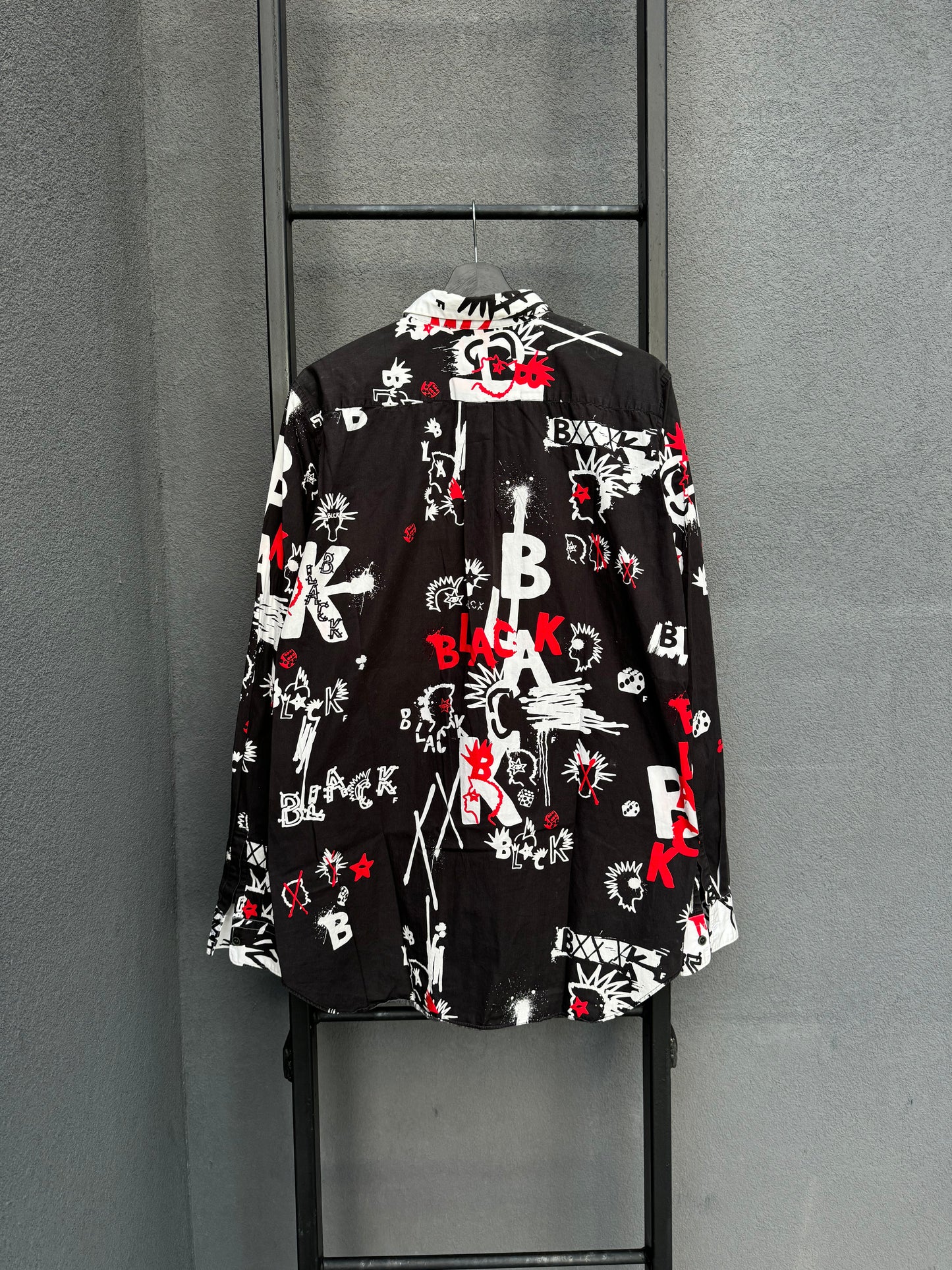 Comme Des Garcons Black Button-Up Shirt [XL]